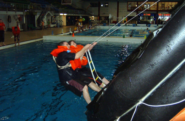 stcw95-marine-rescue-raft-training-course2.jpg